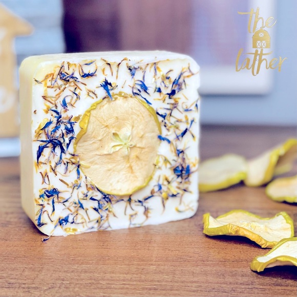 THE LATHER BARN Other - BOTANICAL Apple Jasmine Essential Oil Goat Milk & Cream Lather